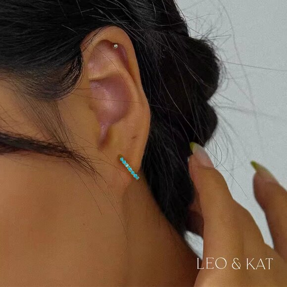 Reversible Eternity Zircon and Turquoise Huggies. 925 Sterling Silver. #1045 - Picture 4 of 6